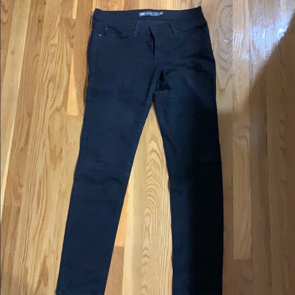 Levi’s straight curve mid rise skinny